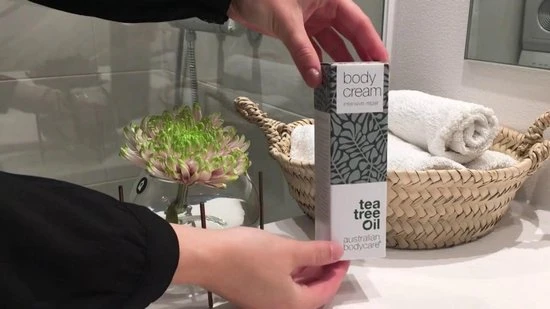 Goedkoop ???? Australian Bodycare Body Cream 100 Ml - Intensieve Vochtinbrengende Crème Voor Zeer Droge & Beschadigde Huid - Met Actieve Ingrediënten Tea Tree Om De Natuurlijke Bacterieflora In Balans Te Houden En Toverhazelaar Voor Hydratatie Van De Huid ???? 2 Goedkoop ???? Australian Bodycare Body Cream 100 Ml - Intensieve Vochtinbrengende Crème Voor Zeer Droge & Beschadigde Huid - Met Actieve Ingrediënten Tea Tree Om De Natuurlijke Bacterieflora In Balans Te Houden En Toverhazelaar Voor Hydratatie Van De Huid ???? - Afbeelding 2