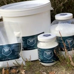 Groothandel ???? 2x 1,25 KG VitaalBad® Magnesium Badzout Vlokken Bad Kristallen - Meest Pure En Krachtige Verkrijgbaar - Voor Voetbad Of Ligbad - 2x Pot 1250 Gram ???? -Weleda Shop 550x412 4