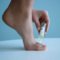 Promo ???? Australian Bodycare Corn Stick 9 Ml - Anti-likdoorn Roller Die De Huid Verzacht En Verzorgt Met Tea Tree Olie - Eerste Hulp Bij Eksterogen En Likdoorns Met Roll-on Voor Eenvoudige Applicatie - Salicylzuur Lost De Eelt Op En Verzacht Likdoorns ???? -Weleda Shop 550x550 165