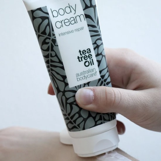 Goedkoop ???? Australian Bodycare Body Cream 100 Ml - Intensieve Vochtinbrengende Crème Voor Zeer Droge & Beschadigde Huid - Met Actieve Ingrediënten Tea Tree Om De Natuurlijke Bacterieflora In Balans Te Houden En Toverhazelaar Voor Hydratatie Van De Huid ???? 5 Goedkoop ???? Australian Bodycare Body Cream 100 Ml - Intensieve Vochtinbrengende Crème Voor Zeer Droge & Beschadigde Huid - Met Actieve Ingrediënten Tea Tree Om De Natuurlijke Bacterieflora In Balans Te Houden En Toverhazelaar Voor Hydratatie Van De Huid ???? - Afbeelding 5