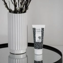 Goedkoop ???? Australian Bodycare Body Cream 100 Ml - Intensieve Vochtinbrengende Crème Voor Zeer Droge & Beschadigde Huid - Met Actieve Ingrediënten Tea Tree Om De Natuurlijke Bacterieflora In Balans Te Houden En Toverhazelaar Voor Hydratatie Van De Huid ???? 14 Goedkoop ???? Australian Bodycare Body Cream 100 Ml - Intensieve Vochtinbrengende Crème Voor Zeer Droge & Beschadigde Huid - Met Actieve Ingrediënten Tea Tree Om De Natuurlijke Bacterieflora In Balans Te Houden En Toverhazelaar Voor Hydratatie Van De Huid ???? -Weleda Shop 550x550 517