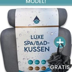 Beste Verkoop ???? House Of Essentials Luxe Spa Badkussen Grijs - Orthopedisch Spa Kussen Voor Rug/Schouders/Nek - 6 Anti Slip Zuignappen - Ergonomisch Design - Hoofdkussen Voor In Bad - Inclusief Loofah Scrub Spons ❤️