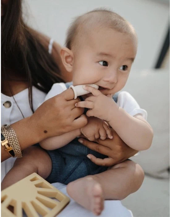 Gloednieuw ???? Mushie - Tandenborstel Baby - Tandenborstels - Clay Shifting ???? 2 Gloednieuw ???? Mushie - Tandenborstel Baby - Tandenborstels - Clay Shifting ???? - Afbeelding 2