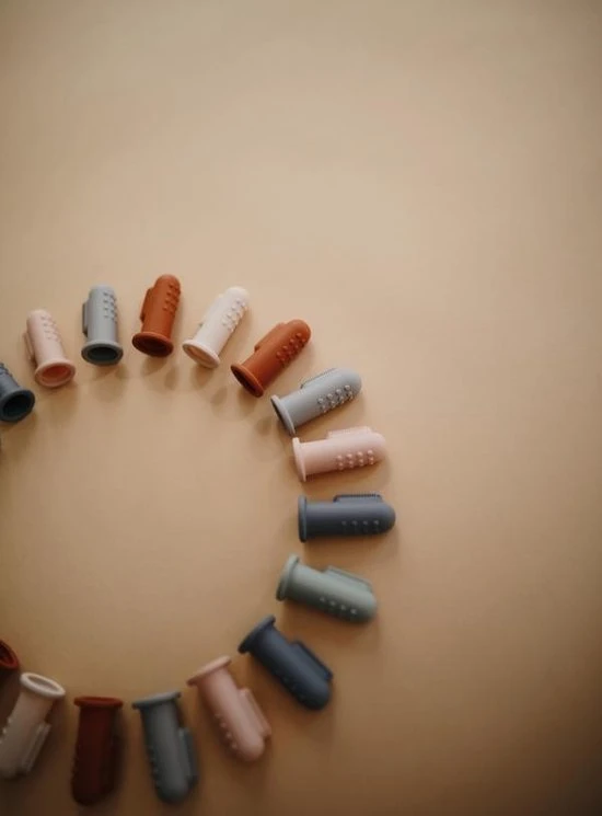 Gloednieuw ???? Mushie - Tandenborstel Baby - Tandenborstels - Clay Shifting ???? 4 Gloednieuw ???? Mushie - Tandenborstel Baby - Tandenborstels - Clay Shifting ???? - Afbeelding 4